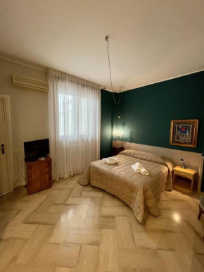 4 Balconi House-Elegante dimora nel centro storico